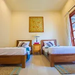 Vibrant Getaway In Seminyak: Villa Buyaya