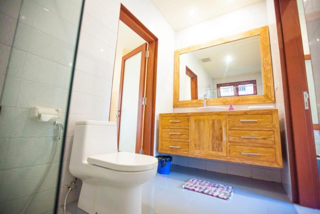 Vibrant Getaway In Seminyak: Buyaya