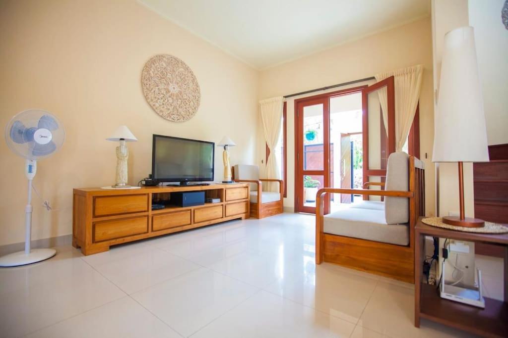 Vibrant Getaway In Seminyak: Buyaya *
