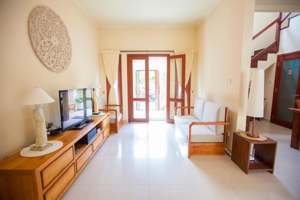 Vibrant Getaway In Seminyak: Buyaya *