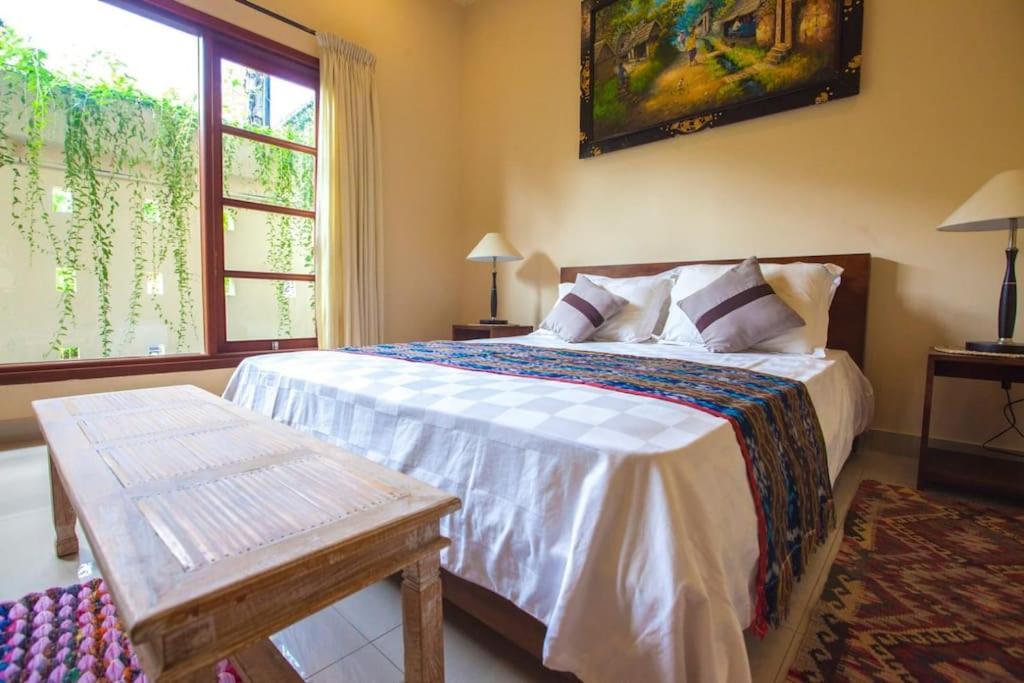 Vibrant Getaway In Seminyak: Buyaya Villa Seminyak (Bali)